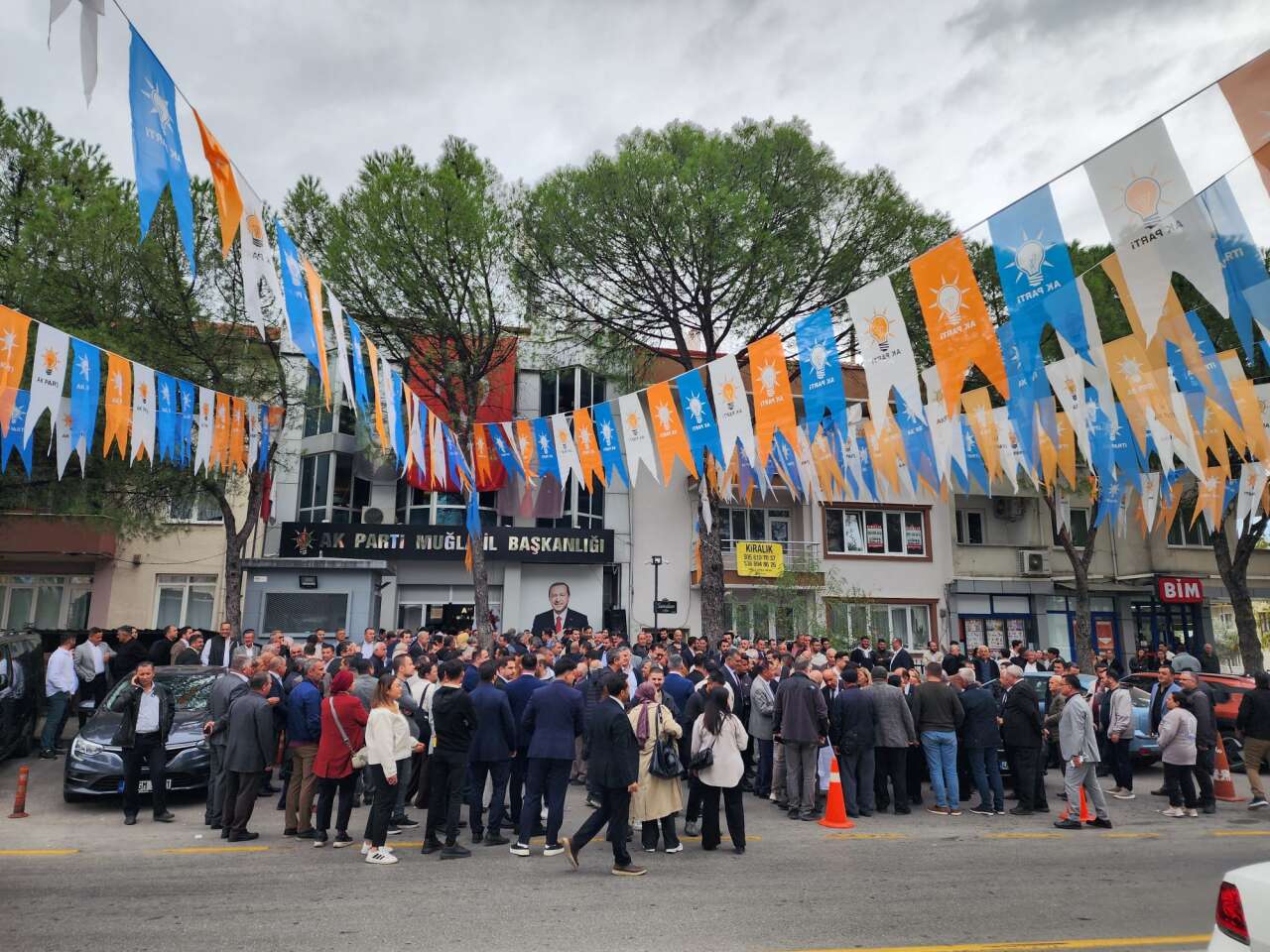 AK Parti Muğla'da Duygusal Tören: Plaket Yerine Gazze Bağışı 3